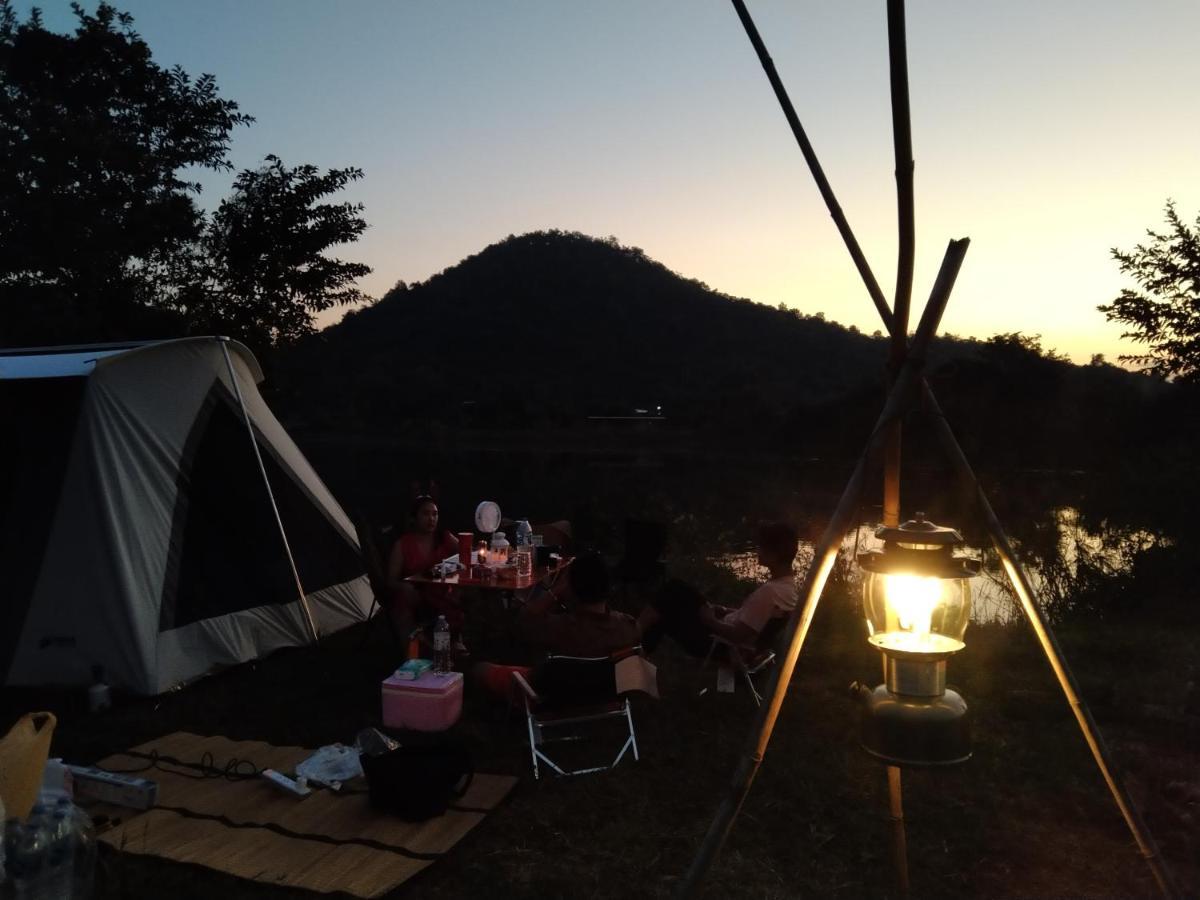 Royal Mountain View Ratchaburi Vila Exterior foto